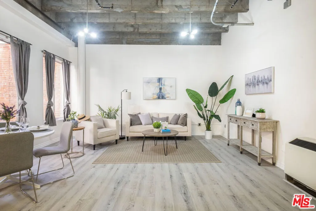 312 W 5th Street 606, Los Angeles, California 90013 home-pic-0